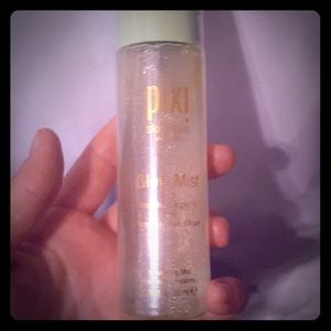 Pixi glow mist